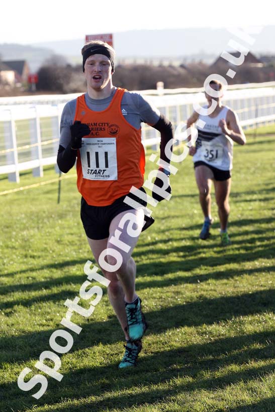 Senior mens North Eastern Cross Country, Redcar. Photo:  David T. Hewitson/Sports for All Pics